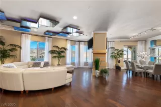 Photo #2: 2166243 Listing