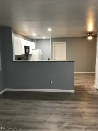 Photo #6: 2166249 Listing