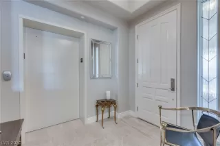 Photo #3: 2166321 Listing 