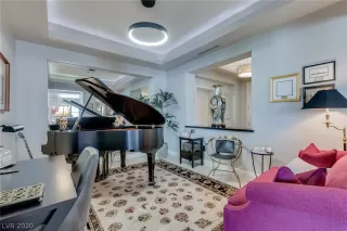 Photo #4: 2166321 Listing 