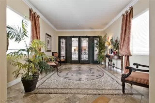 Photo #3: 2166332 Listing 