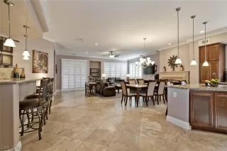 Photo #6: 2166332 Listing 