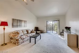 Photo #3: 2166341 Listing