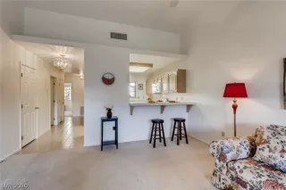 Photo #4: 2166341 Listing