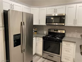 Photo #1: 2166368 Listing 