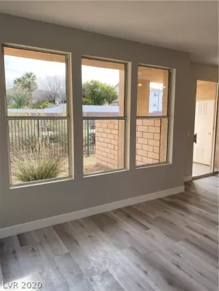 Photo #5: 2166368 Listing 