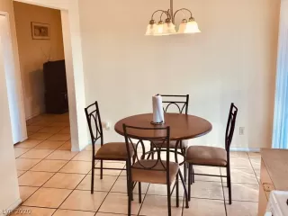 Photo #6: 2166381 Listing