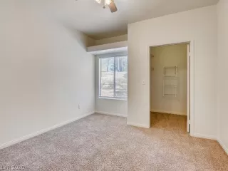 Photo #6: 2166443 Listing