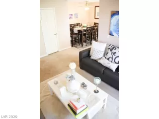 Photo #3: 2166458 Listing