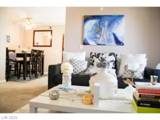 Photo #6: 2166458 Listing