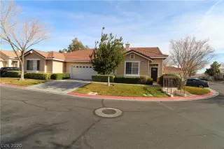 Photo #3: 2166679 Listing 