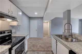 Photo #6: 2166710 Listing