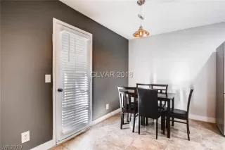 Photo #6: 2166732 Listing 