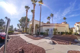 Photo #3: 2166771 Listing