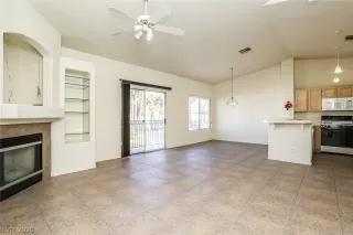 Photo #3: 2166849 Listing 