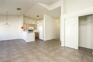 Photo #4: 2166849 Listing 