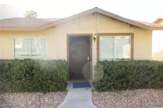 Photo #2: 2166894 Listing