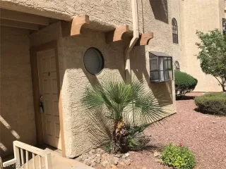 Photo #1: 2166923 Listing