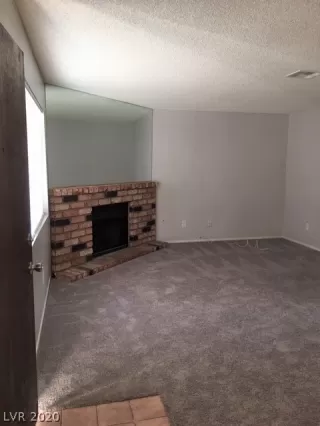 Photo #2: 2166958 Listing 