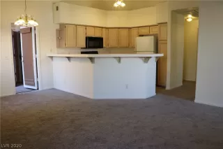 Photo #3: 2166997 Listing 