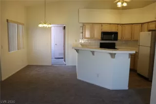 Photo #4: 2166997 Listing 