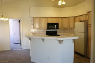 Photo #6: 2166997 Listing 
