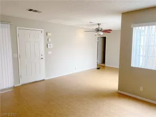 Photo #4: 2167038 Listing 