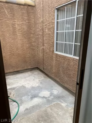 Photo #6: 2167038 Listing 