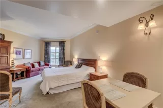 Photo #1: 2167091 Listing