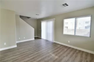 Photo #3: 2167130 Listing 