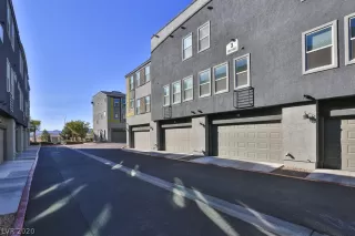 Photo #2: 2167139 Listing