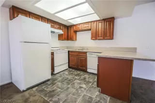 Photo #5: 2167159 Listing 