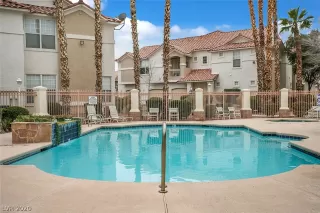 Photo #2: 2167197 Listing