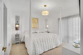 Photo #6: 2167197 Listing