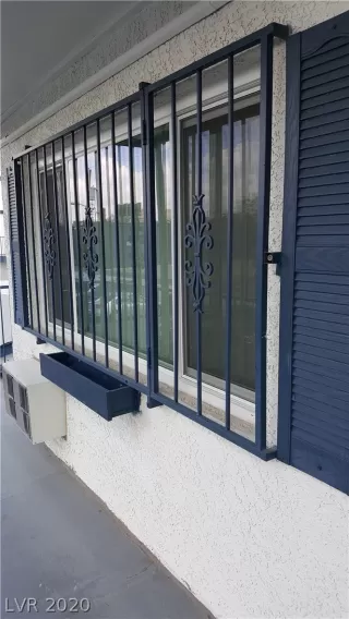 Photo #1: 2167200 Listing 