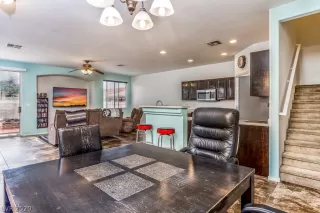 Photo #4: 2167210 Listing