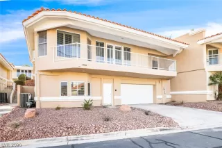 Photo #2: 2167271 Listing