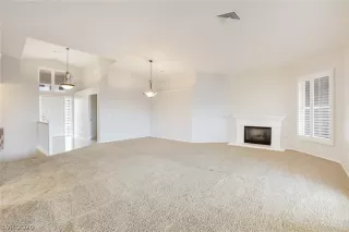 Photo #3: 2167271 Listing