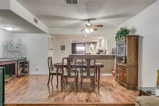 Photo #4: 2167282 Listing 