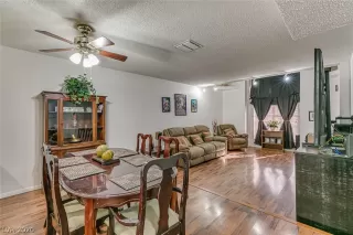 Photo #5: 2167282 Listing 