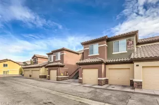 Photo #1: 2167288 Listing 