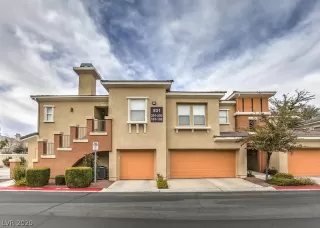 Photo #2: 2167427 Listing 