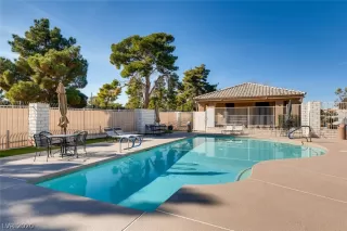 Photo #1: 2167455 Listing