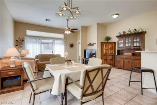 Photo #5: 2167455 Listing