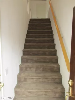 Photo #2: 2167495 Listing