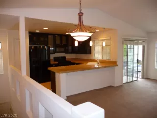 Photo #3: 2167495 Listing