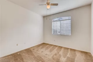 Photo #3: 2167518 Listing