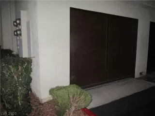 Photo #2: 2167530 Listing 