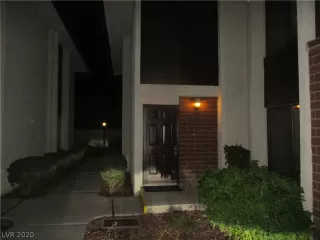 Photo #3: 2167530 Listing 