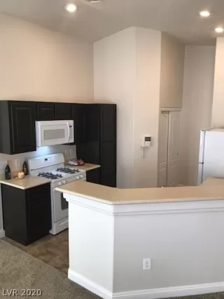 Photo #1: 2167595 Listing